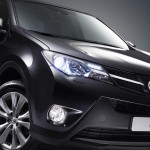 2014-toyota-rav4_head-on1